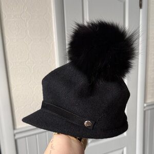 Recycled Canadian wool Black Pom-Pom Cap
